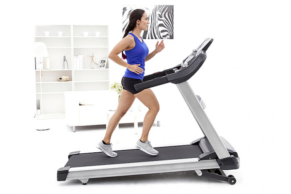Беговая дорожка Spirit Fitness XT685 DC от магазина Perfect Trainers
