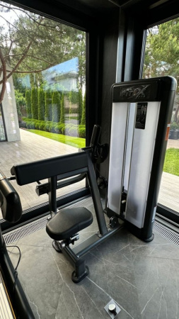 Бицепс машина Fitex Pro FTX-61F10 от магазина Perfect Trainers