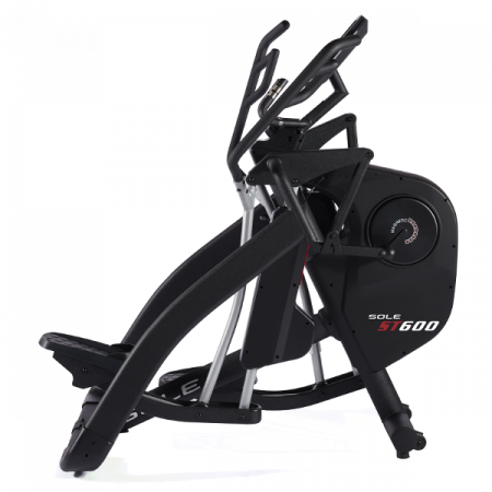 Эллиптический тренажер Sole Fitness ST600 от магазина Perfect Trainers