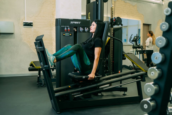 Жим ногами Spirit Fitness SP-4311 от магазина Perfect Trainers